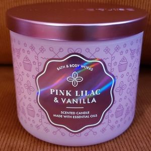 *2 for $40* 🌸Bath & Bodyworks Pink Lilac & Vanilla Candle🌸